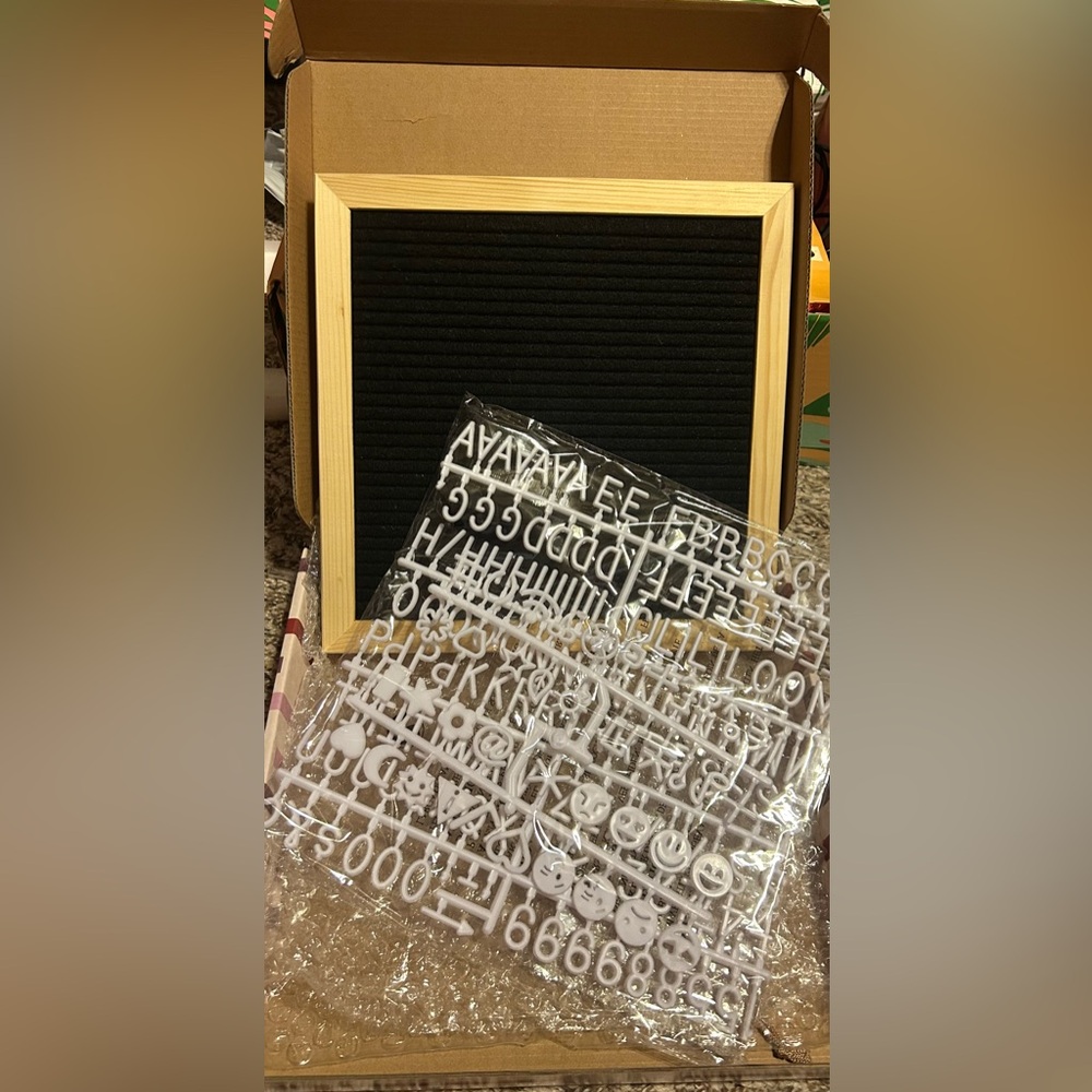 New Felt Message Board with Letters